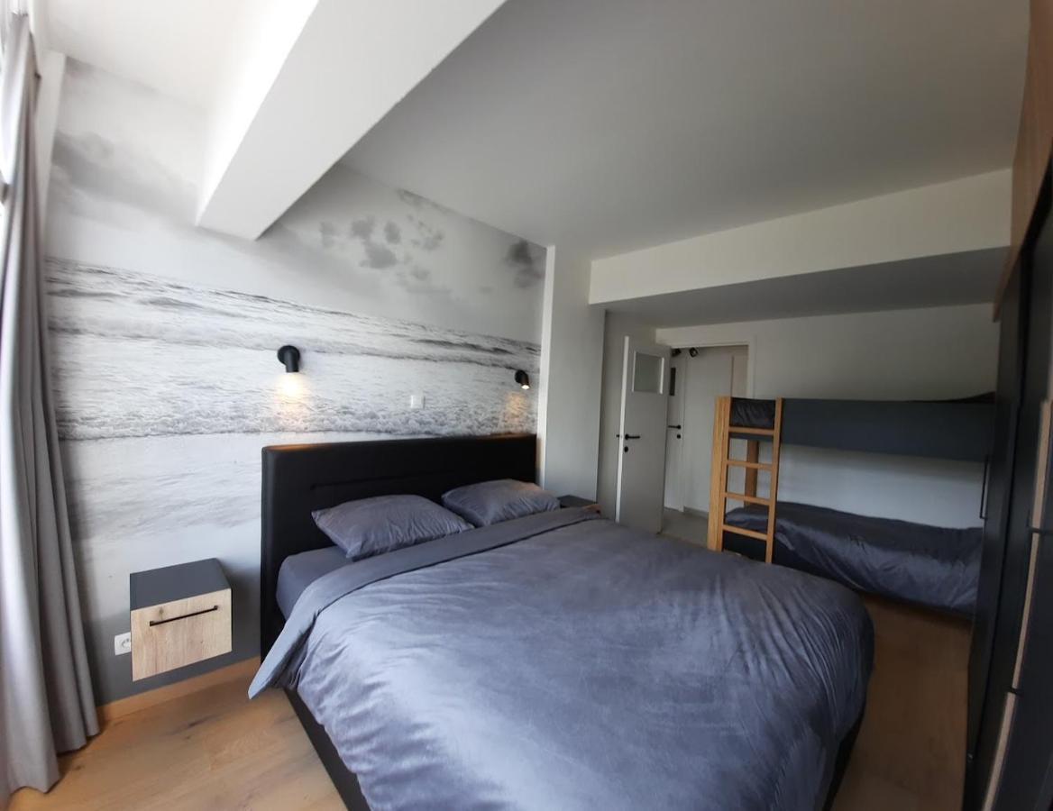Lichtrijk En Comfortabel Hoekappartement Met Gratis Parking En Zeer Centraal Gelegen - Comme Chez Soi Ostende Exterior foto